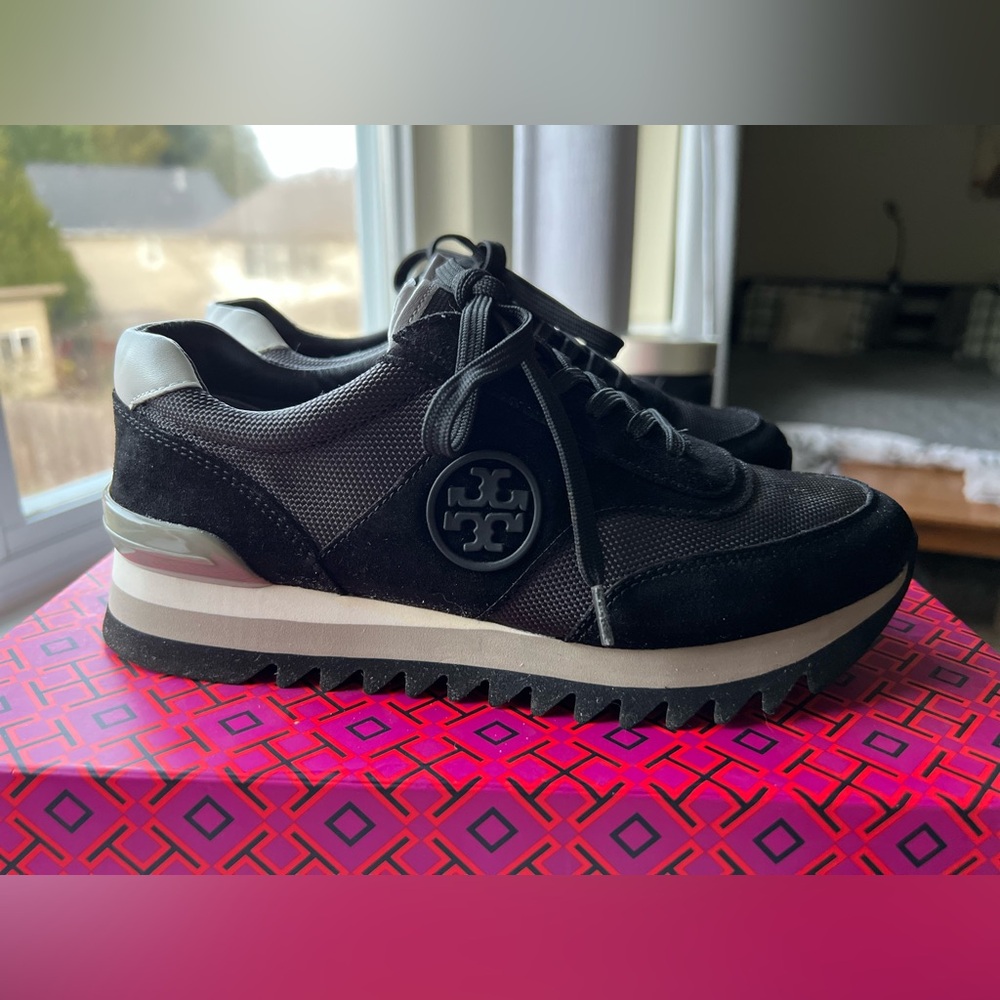 Tory Burch Sawtooth Logo Sneaker